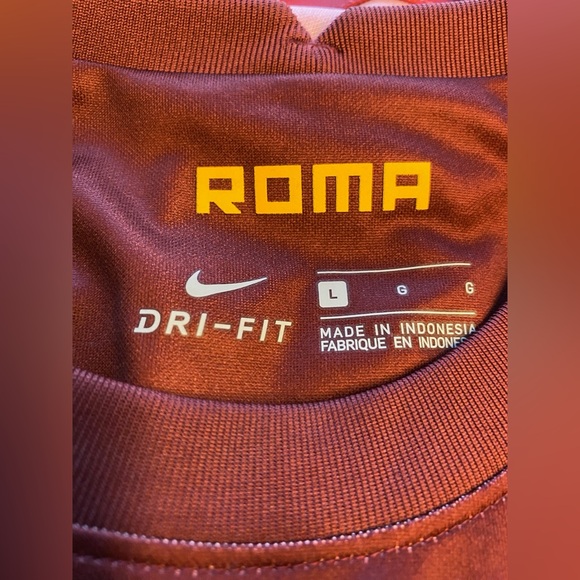 Roma FC Serie A Nike Jersey - Picture 4 of 7